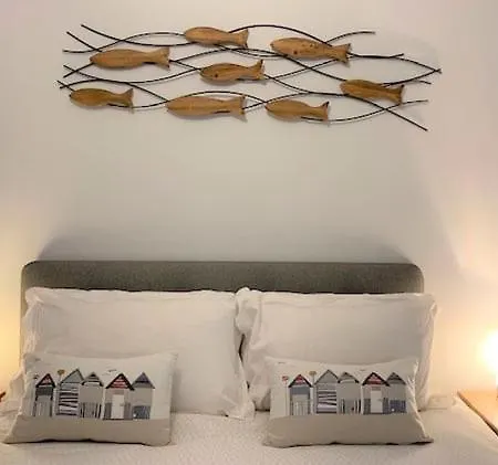- Seafront Holiday home *